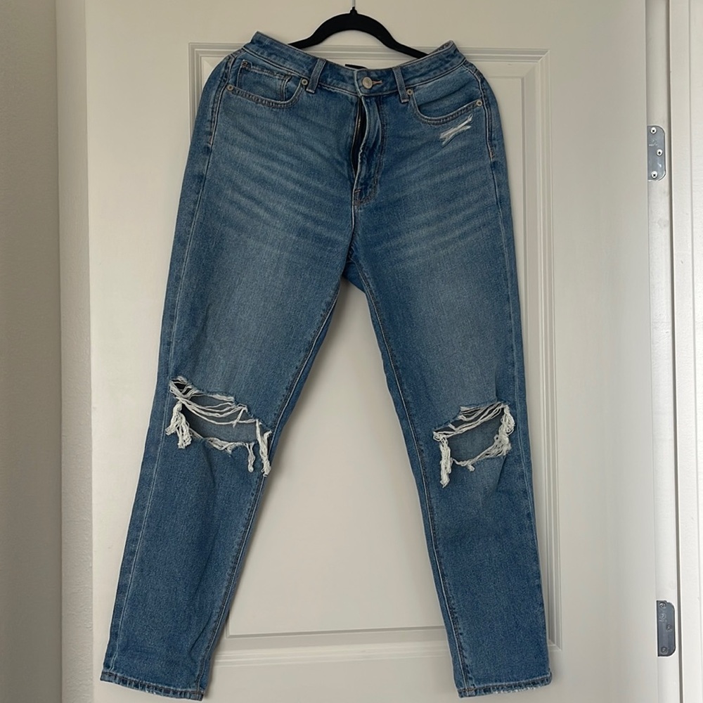 American Eagle straight leg jeans- size 6 regular